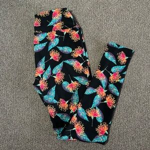 LuLaRoe tropical floral print leggings. One size.